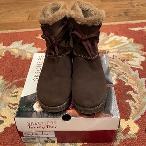 Skechers Toasty Toes Adorbs Plushy Boots